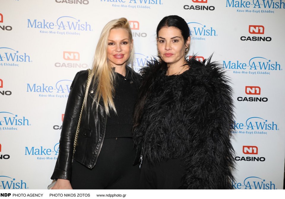 Βίκυ Κάβουρα, Μαρία Κορινθίου