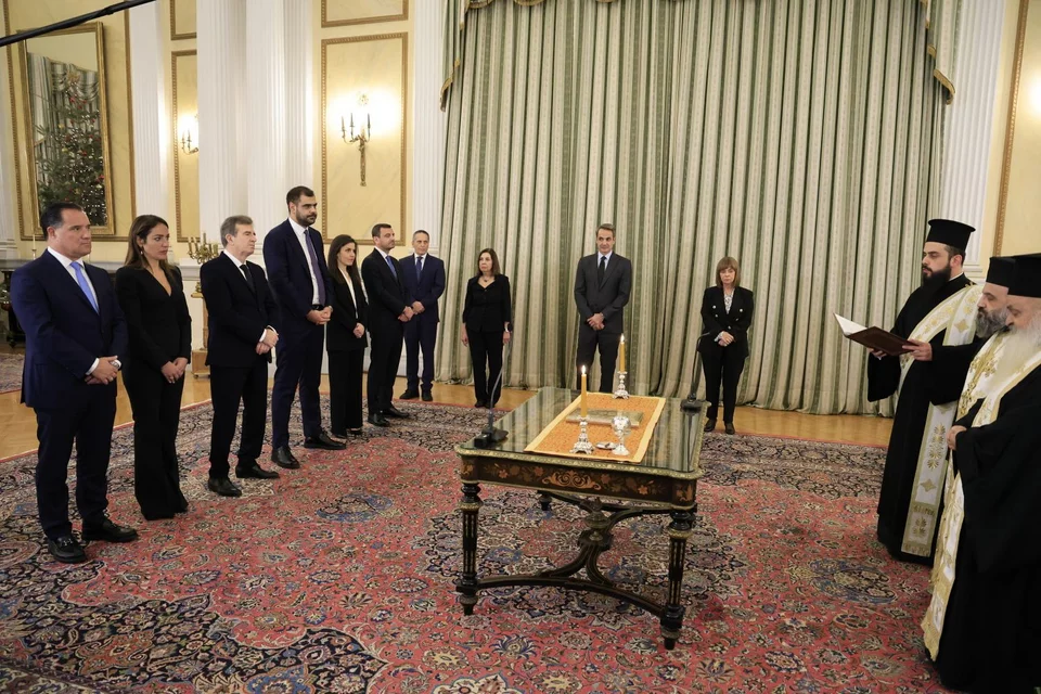 Η ορκωμοσία των νέων υπουργών στο Προεδρικό Μέγαρο - ΦΩΤΟ