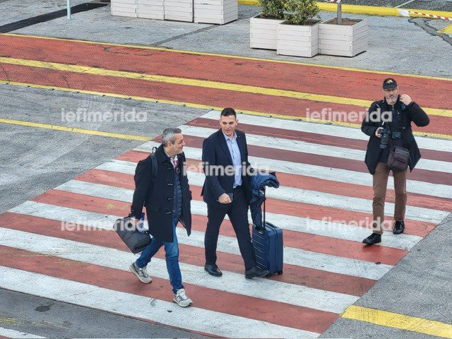 ο Χάρης Μαμουλάκης και Γιώργος Καραμέρος