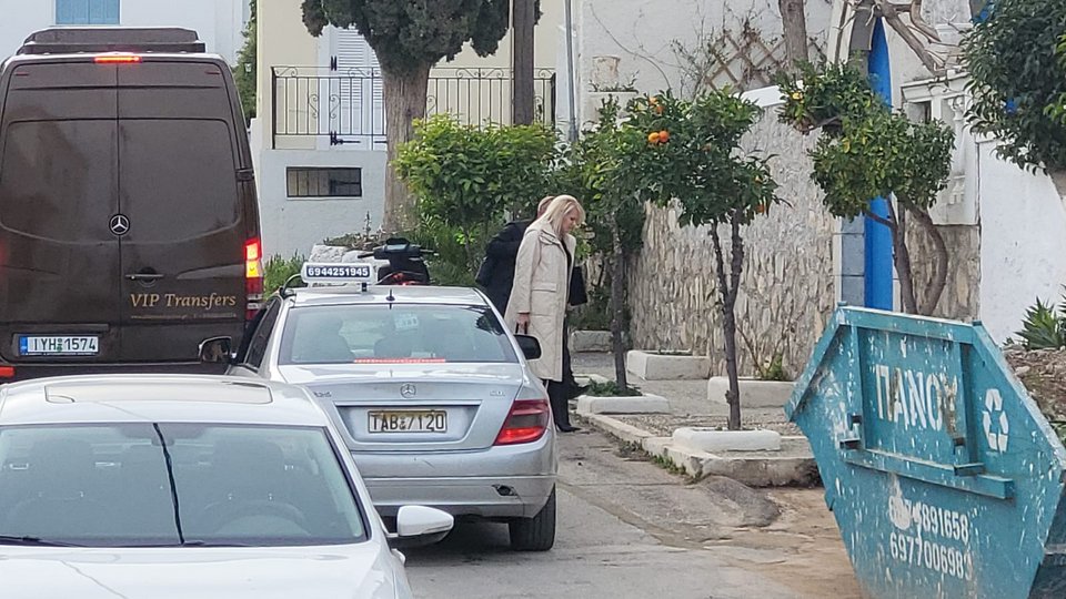 Η θεοδώρα Τζάκρη