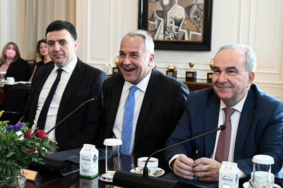 Οι Μάκης Βορίδης, Βασίλης Κικίλιας και Νίκος Παπαθανάσης / Φωτογραφία: ΤΑΤΙΑΝΑ ΜΠΟΛΑΡΗ/EUROKINISSI