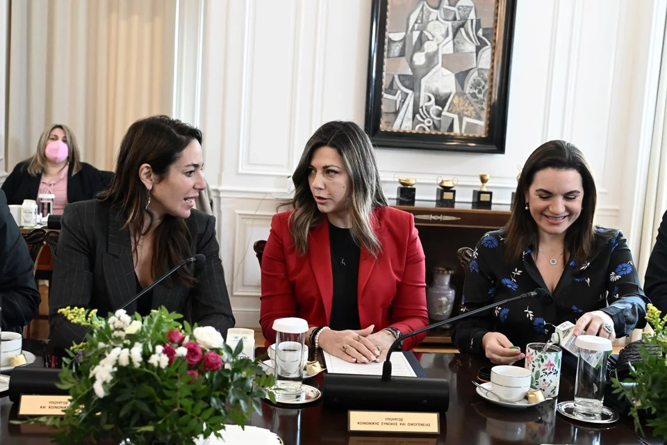Δόμνα Μιχαηλίδου, Σοφία Ζαχαράκη και Όλγα Κεφαλογιάννη / Φωτογραφία: ΤΑΤΙΑΝΑ ΜΠΟΛΑΡΗ/EUROKINISSI