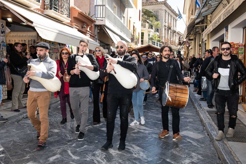 Η Πολιτιστική Εταιρεία Ορχηστρικής Τέχνης ΒΑΚΧΑΙ θα ξεκινήσει από την πλατεία Συντάγματος την αποκριάτικη διαδρομή της