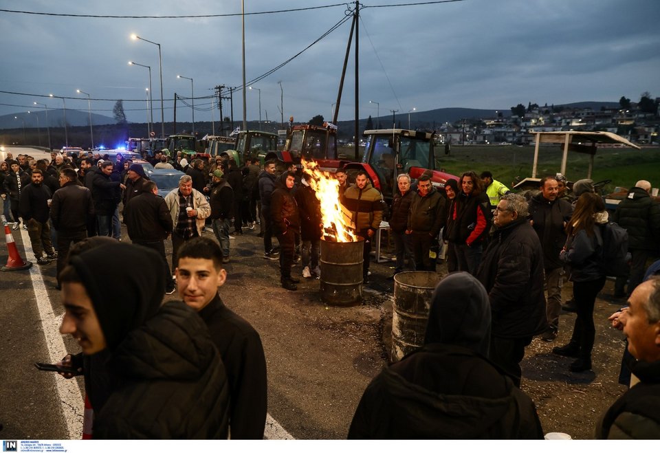 Αγρότες από τη Λάρισα