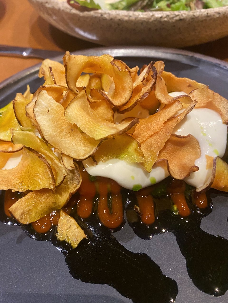 Καπνιστή μελιτζάνα ψημένη στο josper  / Φωτογραφία: Μάνος Λειβαδάρος/iefimerida