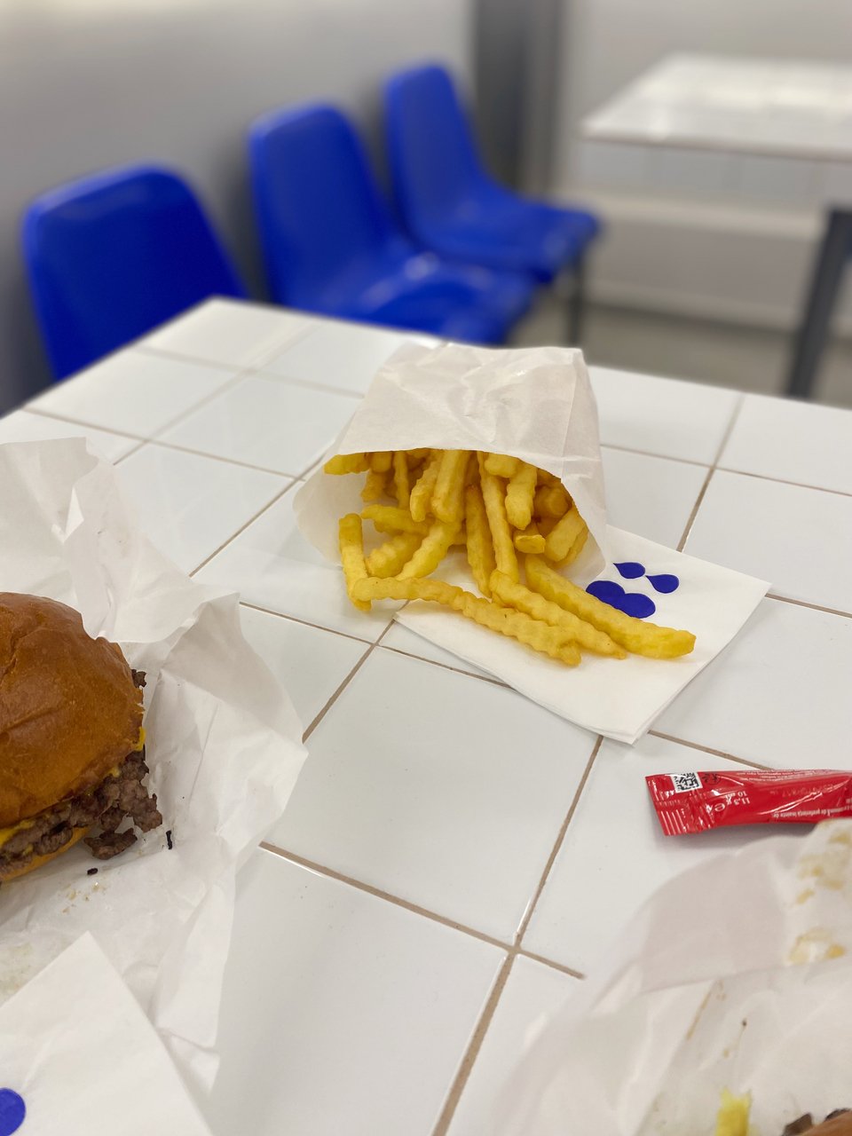 Οι κυματιστές πατάτες τηγανητές είναι απολαυστικές / Φωτογραφία: Μάνος Λειβαδάρος/iefimerida