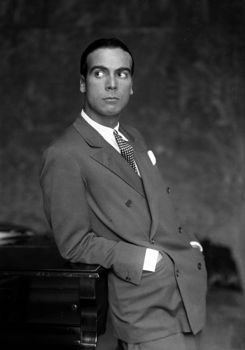 Ο Cristóbal Balenciaga