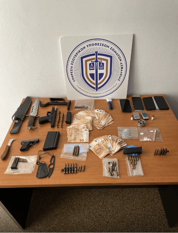 Από την Υπηρεσία Εσωτερικών Υποθέσεων Σωμάτων Ασφαλείας συνελήφθησαν αστυνομικός και -2- ιδιώτες για διακίνηση και προμήθεια ναρκωτικών ουσιών
