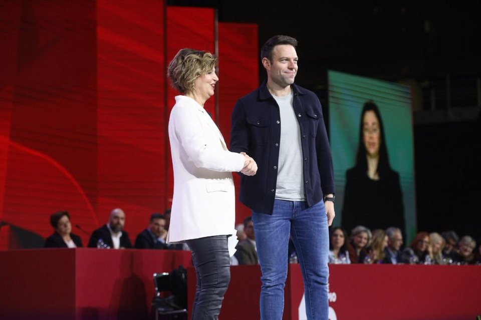 Εντάσεις, αψιμαχίες, φωνές αλλά και selfies, χαμόγελα, πηγαδάκια -Η 3η ημέρα του Συνεδρίου ΣΥΡΙΖΕ σε φωτό-βίντεο