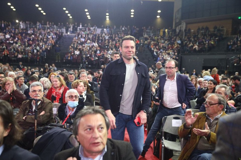 Εντάσεις, αψιμαχίες, φωνές αλλά και selfies, χαμόγελα, πηγαδάκια -Η 3η ημέρα του Συνεδρίου ΣΥΡΙΖΕ σε φωτό-βίντεο