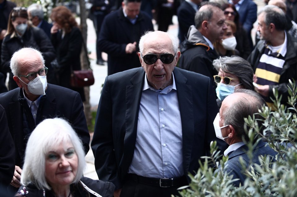 τελευταίο «αντίο» στον πρώην υπουργό του ΠΑΣΟΚ, Λεωνίδα Γρηγοράκο