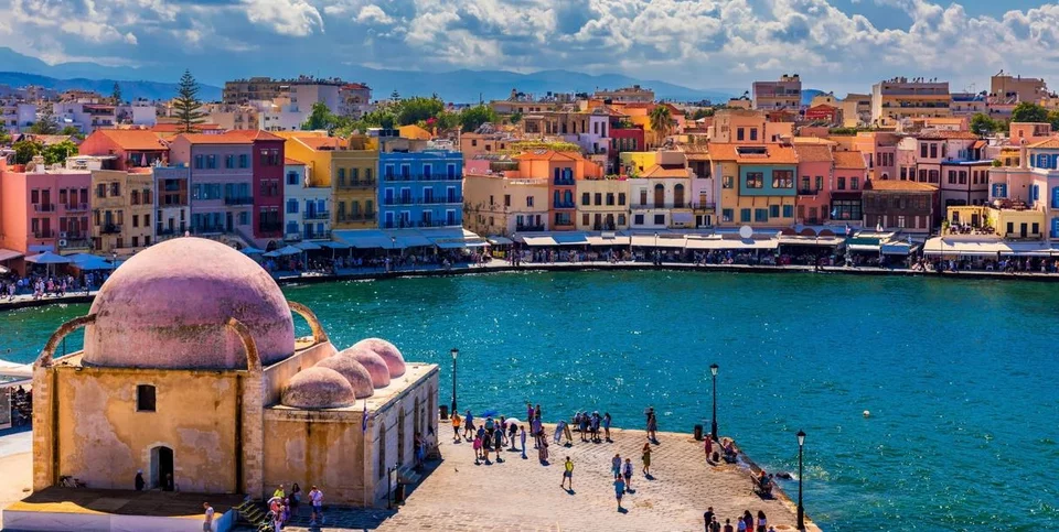 Το παλιό λιμάνι στα Χανιά/Shutterstock