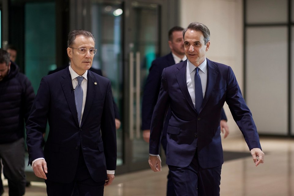 Κυριάκος Μητσοτάκης και Νίκος Μπακατσέλος -Φωτογραφία: Δημήτρης Παπαμήτσος /Γρ. Τύπου Πρωθυπουργού