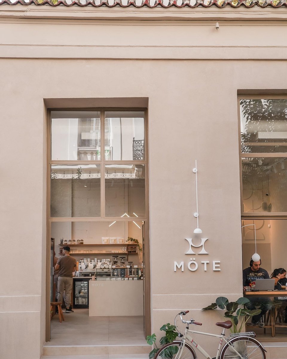 H πρόσοψη του σκανδινανικού café Möte στον πεζόδρομο της Σωτήρος / Φωτογραφία: mote.coffee/Instagram