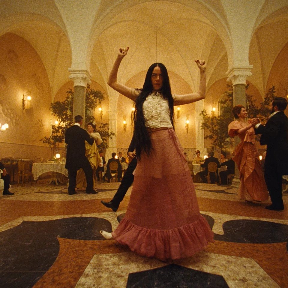 Η Έμμα Στόουν απέδωσε με μοναδικό τρόπο τη χορογραφία που της δόθηκε στο Poor Things