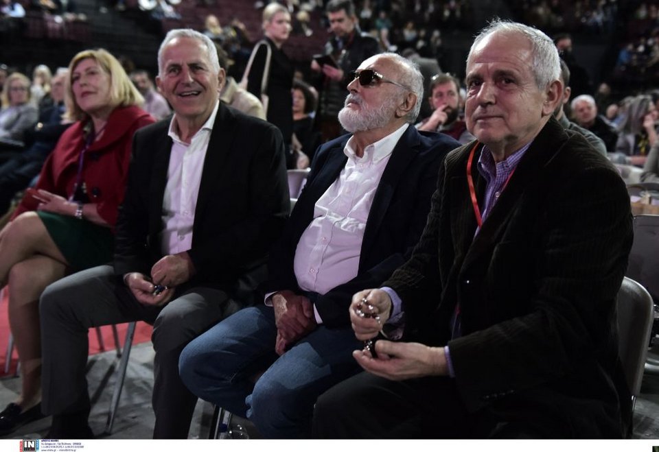 Εντάσεις, αψιμαχίες, φωνές αλλά και selfies, χαμόγελα, πηγαδάκια -Η 3η ημέρα του Συνεδρίου ΣΥΡΙΖΕ σε φωτό-βίντεο