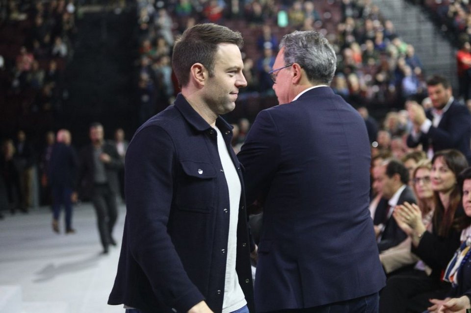 Εντάσεις, αψιμαχίες, φωνές αλλά και selfies, χαμόγελα, πηγαδάκια -Η 3η ημέρα του Συνεδρίου ΣΥΡΙΖΕ σε φωτό-βίντεο