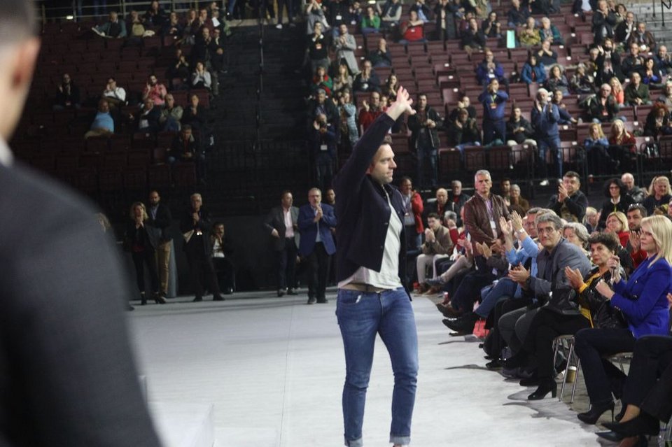 Εντάσεις, αψιμαχίες, φωνές αλλά και selfies, χαμόγελα, πηγαδάκια -Η 3η ημέρα του Συνεδρίου ΣΥΡΙΖΕ σε φωτό-βίντεο