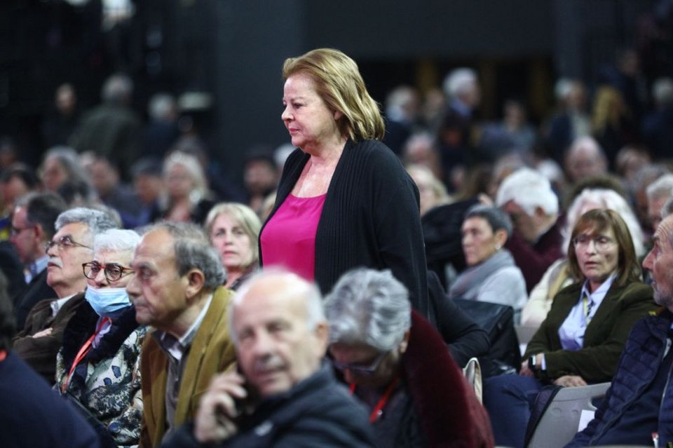 Εντάσεις, αψιμαχίες, φωνές αλλά και selfies, χαμόγελα, πηγαδάκια -Η 3η ημέρα του Συνεδρίου ΣΥΡΙΖΕ σε φωτό-βίντεο