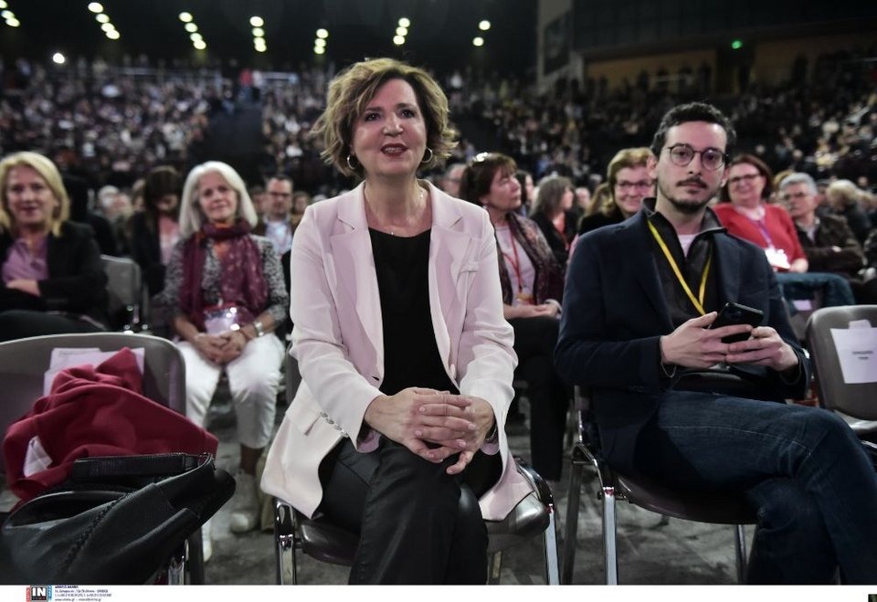 Εντάσεις, αψιμαχίες, φωνές αλλά και selfies, χαμόγελα, πηγαδάκια -Η 3η ημέρα του Συνεδρίου ΣΥΡΙΖΕ σε φωτό-βίντεο