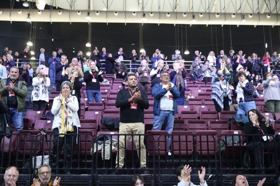 Εντάσεις, αψιμαχίες, φωνές αλλά και selfies, χαμόγελα, πηγαδάκια -Η 3η ημέρα του Συνεδρίου ΣΥΡΙΖΕ σε φωτό-βίντεο