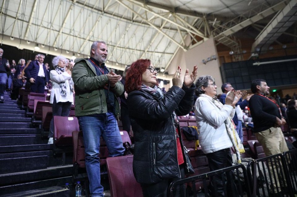 Εντάσεις, αψιμαχίες, φωνές αλλά και selfies, χαμόγελα, πηγαδάκια -Η 3η ημέρα του Συνεδρίου ΣΥΡΙΖΕ σε φωτό-βίντεο