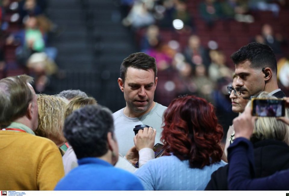 Εντάσεις, αψιμαχίες, φωνές αλλά και selfies, χαμόγελα, πηγαδάκια -Η 3η ημέρα του Συνεδρίου ΣΥΡΙΖΕ σε φωτό-βίντεο