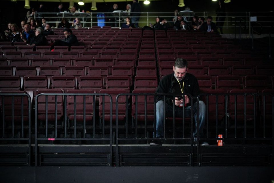 Εντάσεις, αψιμαχίες, φωνές αλλά και selfies, χαμόγελα, πηγαδάκια -Η 3η ημέρα του Συνεδρίου ΣΥΡΙΖΕ σε φωτό-βίντεο