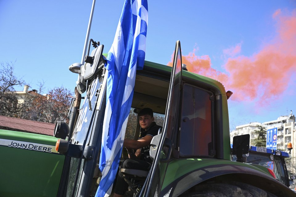 Στους δρόμους τα τρακτέρ / Φωτογραφία AP