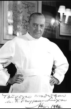 Ο καθηγητής Μαιευτικής, Νικόλαος Λούρος