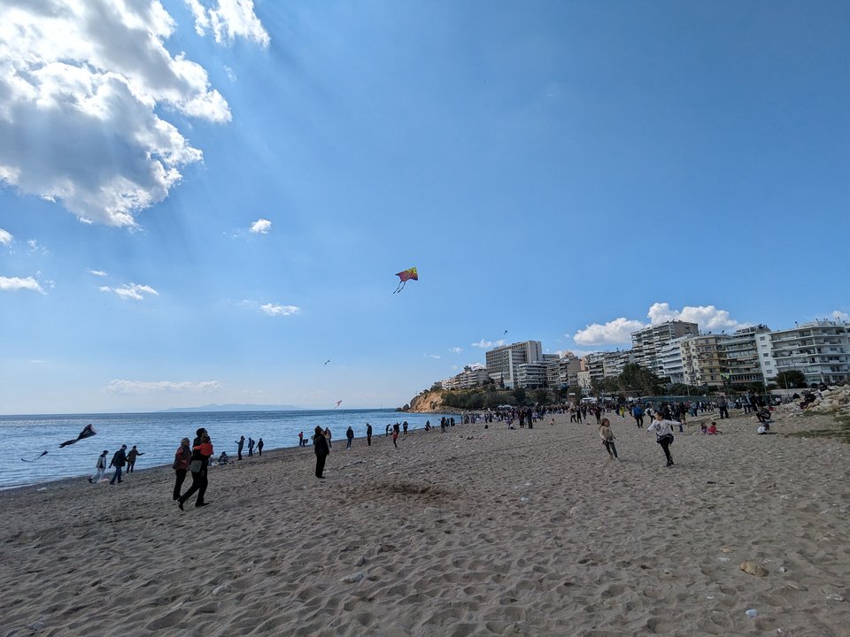 Κούλουμα στη Φρεαττύδα του Πειραιά / Φωτογραφία: iefimerida.gr