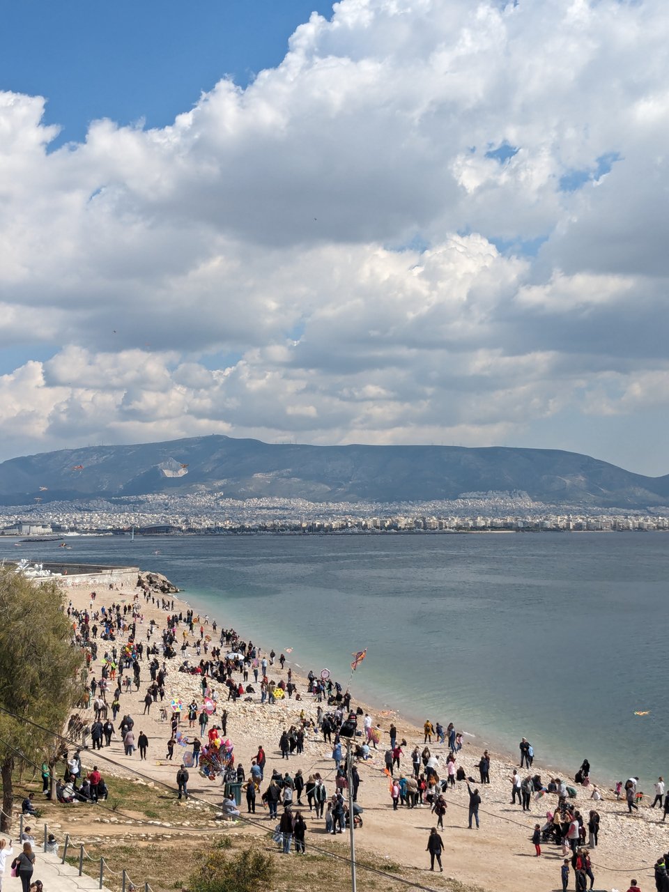 Κούλουμα στη Φρεαττύδα του Πειραιά / Φωτογραφία: iefimerida.gr