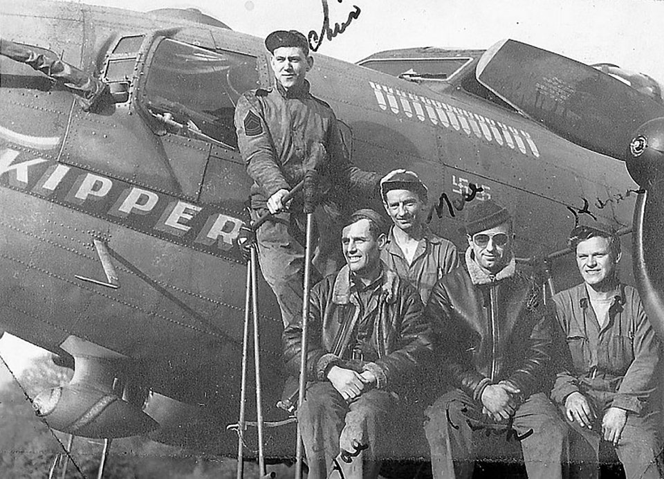 Το πρώτο B-17 Flying Fortress, «Skipper», στο Thorpe Abbotts της Αγγλίας, το 1942