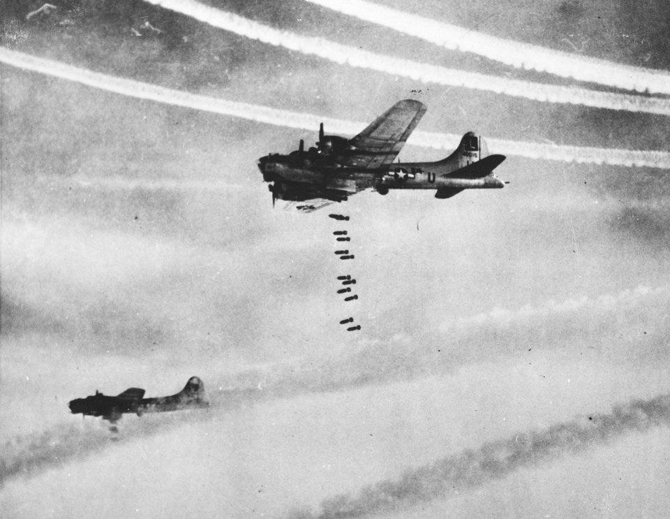B-17 Flying Fortresses της 8ης Πολεμικής Αεροπορίας /Φωτογραφία: AP Photo