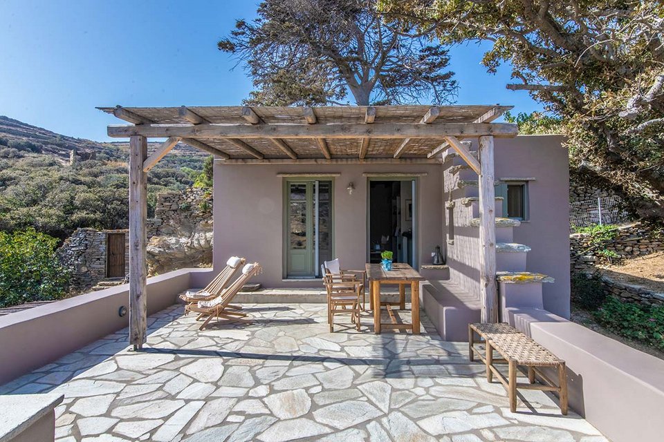 Η αυλή της κατοικίας Oaκ Cottage.