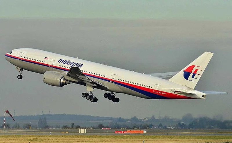 To εξαφανισμένο Boeing της Malaysia Airlines σε μια απογείωσή του από γαλλικό αεροδρόμιο το 2011