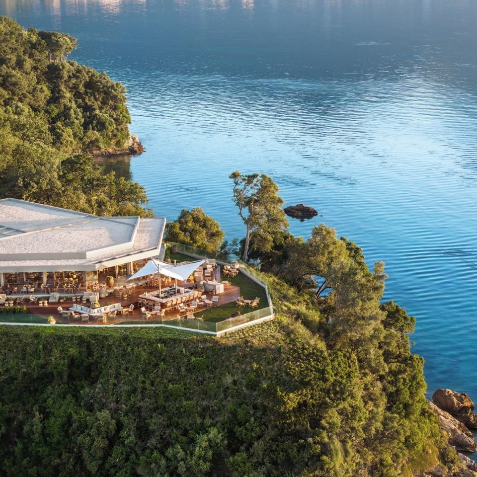 Το Ikos Odisia στην Κέρκυρα