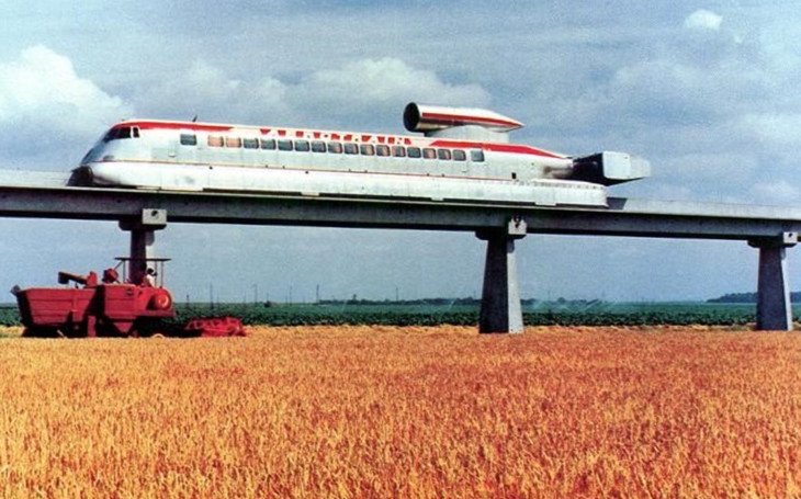 Το Aerotrain ήταν ένα σχέδιο ιπτάμενου τρένου υψηλής ταχύτητας που αναπτύχθηκε στη Γαλλία από το 1965 έως το 1977