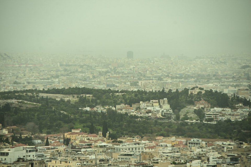 Αφρικανική σκόνη κάλυψε την Αθήνα