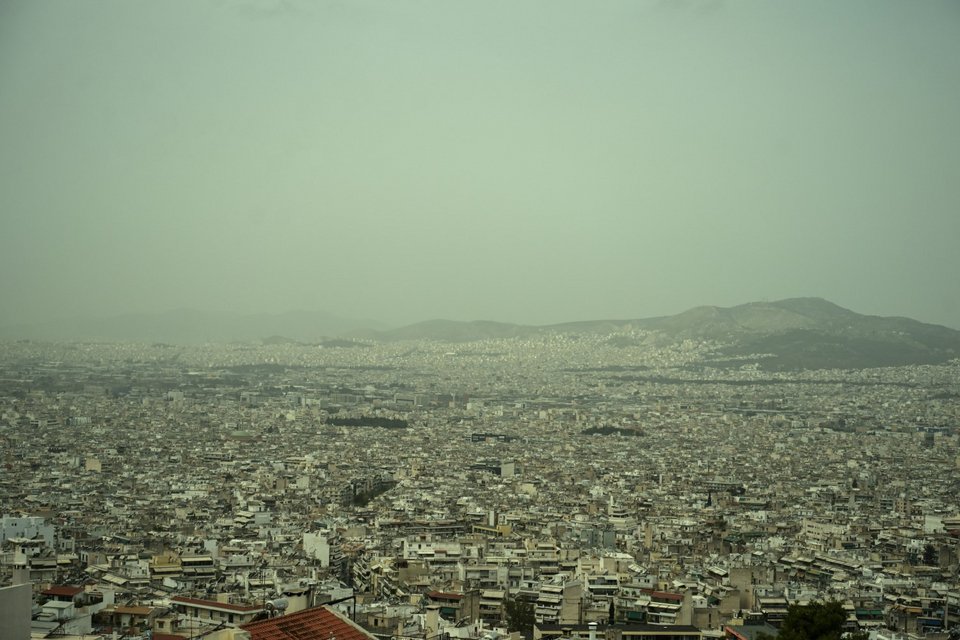 Αφρικανική σκόνη κάλυψε την Αθήνα