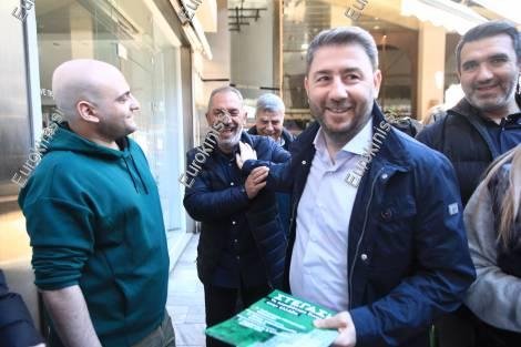 Επίσκεψη του προέδρου του ΠΑΣΟΚ-Κινήματος Αλλαγής, Νίκου Ανδρουλάκη στην αγορά του Χαλανδρίου/(ΓΙΑΝΝΗΣ ΠΑΝΑΓΟΠΟΥΛΟΣ / EUROKINISSI)