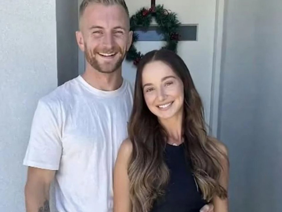 Ο 29χρονος αστυνομικός με την αρραβωνιαστικιά του 