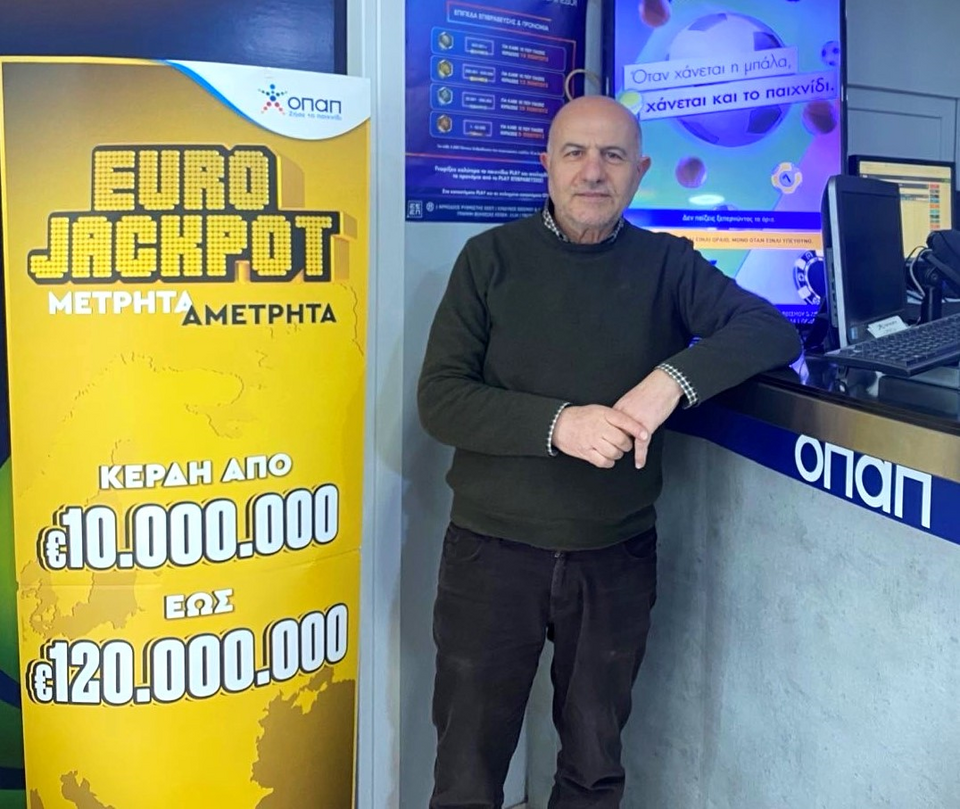 Γιάννης Παρασίδης, ιδιοκτήτης καταστήματος ΟΠΑΠ στο Περιστέρι