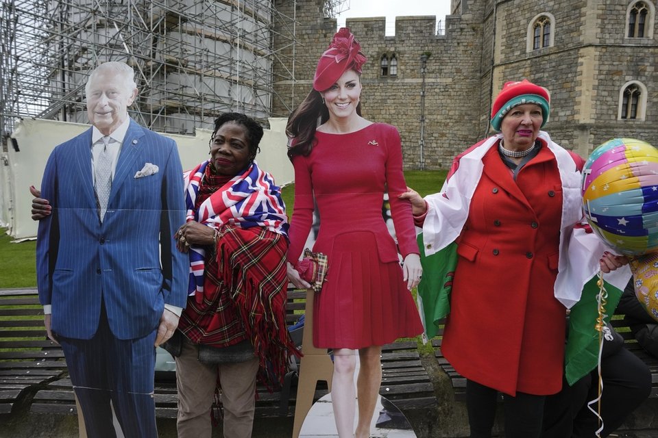 Η πρώτη δημόσια εμφάνιση του βασιλιά Καρόλου