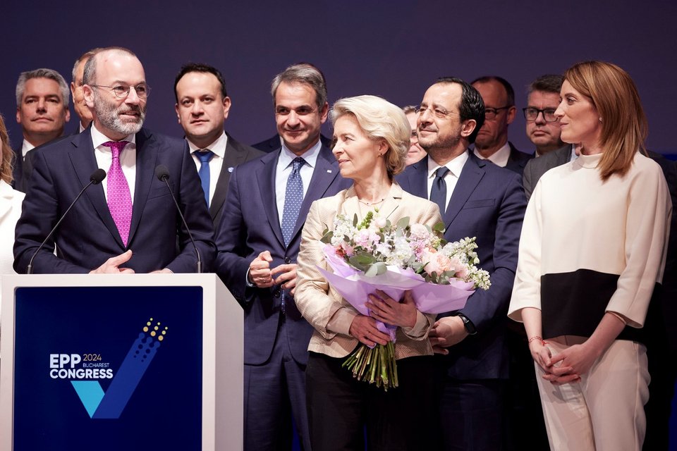 Ο Κυριάκος Μητσοτάκης στο συνέδριο του ΕΛΚ στο Βουκουρέστι / Φωτογραφία: Γ.Τ. Πρωθυπουργού / ΦΩΤΟΓΡΑΦΟΣ: ΠΑΠΑΜΗΤΣΟΣ ΔΗΜΗΤΡΗΣ