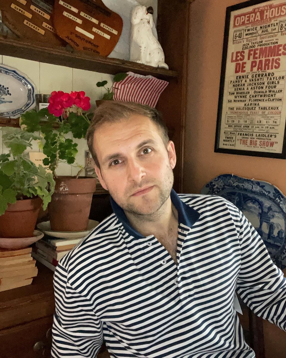 Ο σχεδιαστής κήπων Sean Α. Pritchard στην κουζίνα της αγροικίας του / Φωτογραφία: sean_anthony_pritchard/Instagram