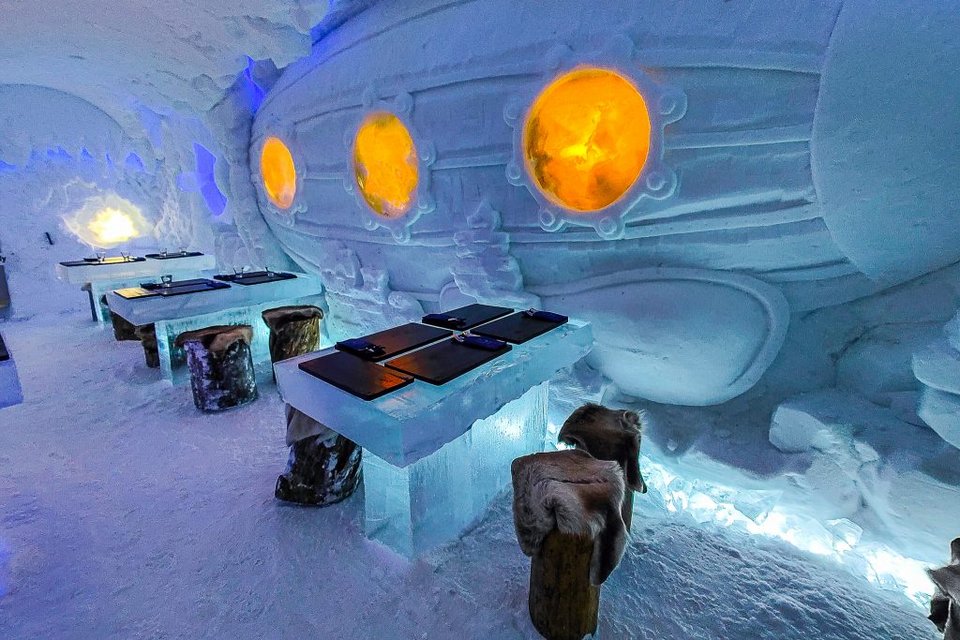 Το Snowman World, χτίζεται κάθε Νοέμβριο όταν φτάνει ο Χειμώνας και γκρεμίζεται κάθε Μάρτιο