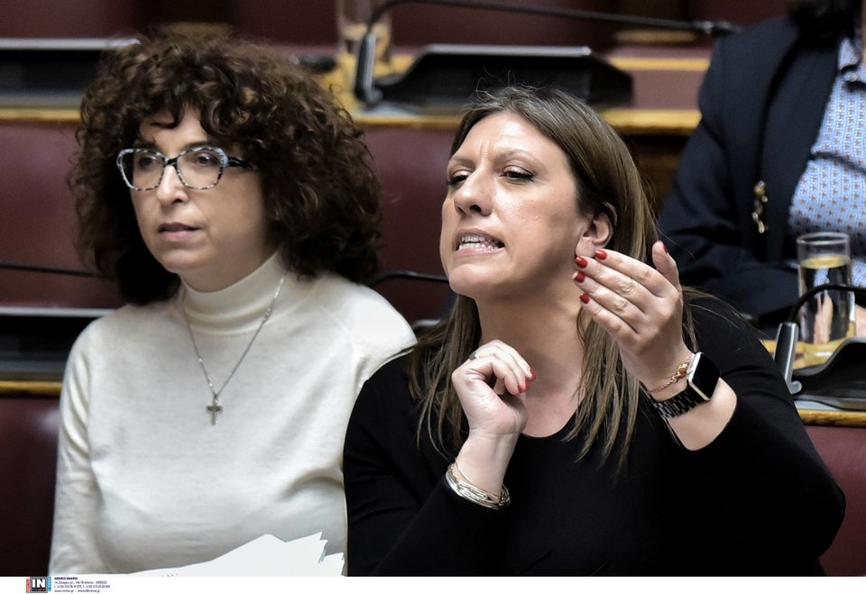 Η Ζωή Κωνσταντοπούλου φωνάζει / Φωτογραφία: Intimenews/ΛΙΑΚΟΣ ΓΙΑΝΝΗΣ