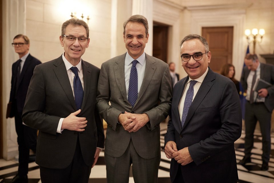 Αλμπερτ Μπουρλά, Κυριάκος Μητσοτάκης, Βασίλης Κοντοζαμάνης