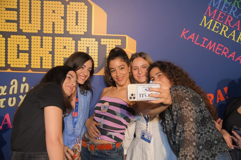  Οι&nbsp;εργαζόμενοι&nbsp;του&nbsp;ΟΠΑΠ&nbsp;υποδέχθηκαν&nbsp;τη&nbsp;Μαρίνα&nbsp;Σάττι&nbsp;με&nbsp;ένα&nbsp;μεγάλο&nbsp;πάρτι στα κεντρικά γραφεία 